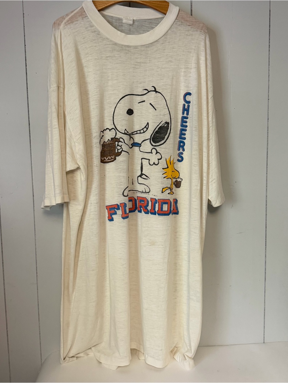 Snoopy Cheers Fla T Shirt 1958/ 1965 United Feature Syndicate XL Vintage Moomoo
